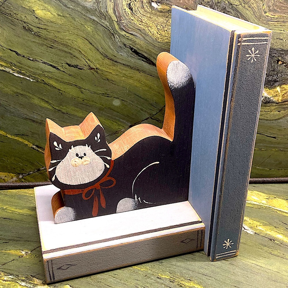Black Cat Bookend Wooden Artisan Vintage Home Library Decor.
